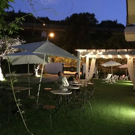 Bed & Breakfast Chartaria *