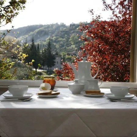 Bed and breakfast Chartaria *